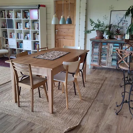 Guest house With En Bathroom In Cosy Wooden House 3*