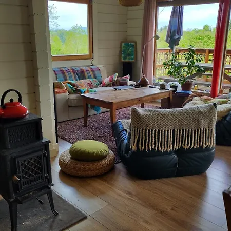 ゲストハウス With En Bathroom In Cosy Wooden House